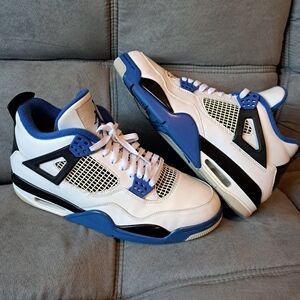 Nike Air Jordan 4s true blue